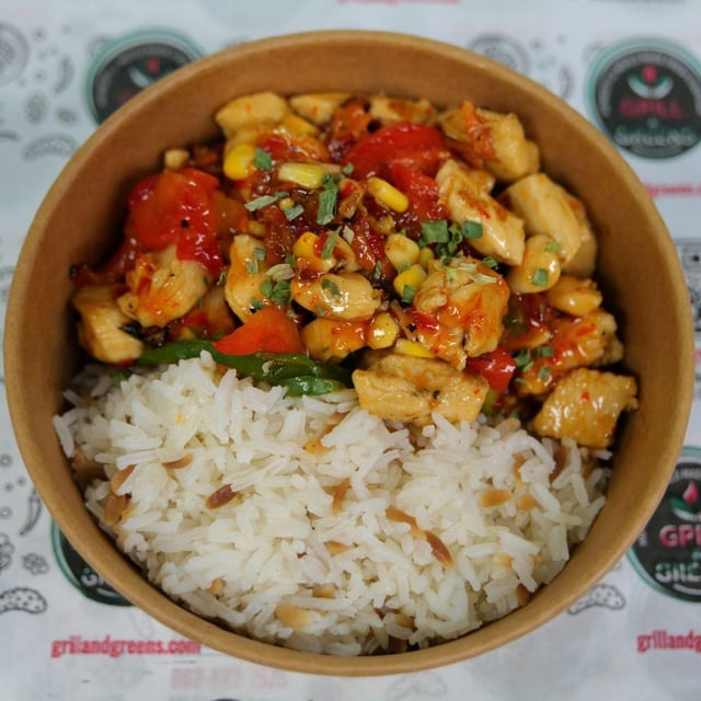 Chicken With Sweet Chili Sauce(Serve 5-7).