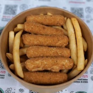 Mozzarella Sticks (Half Tray) with French Fries