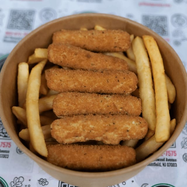 Mozzarella Sticks (Half Tray) with French Fries.